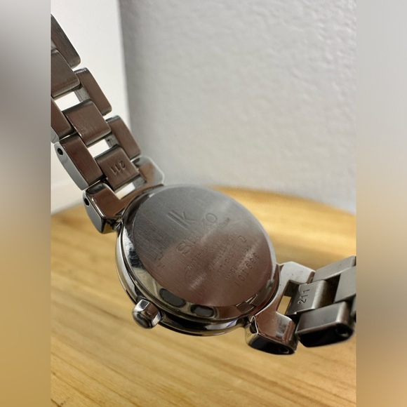 Seiko Lukia solar watch - Picture 8 of 14